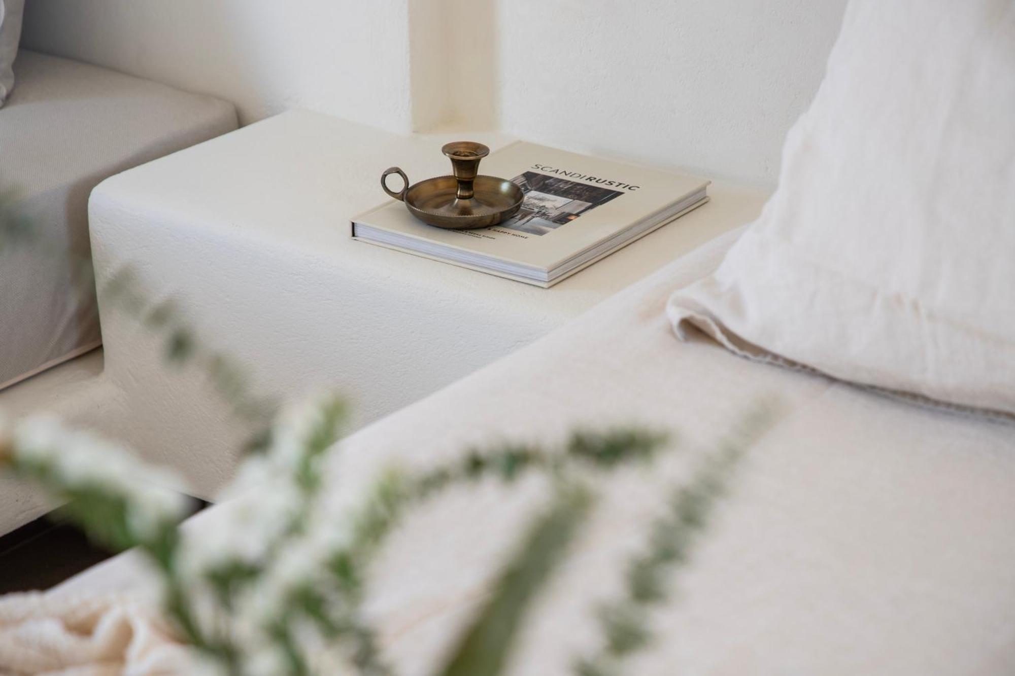 Frescoes Luxury Suites By Kb Hospitality Mesaria Dış mekan fotoğraf