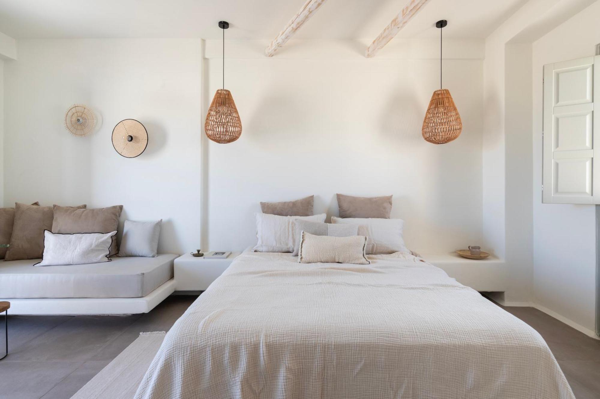 Frescoes Luxury Suites By Kb Hospitality Mesaria Dış mekan fotoğraf
