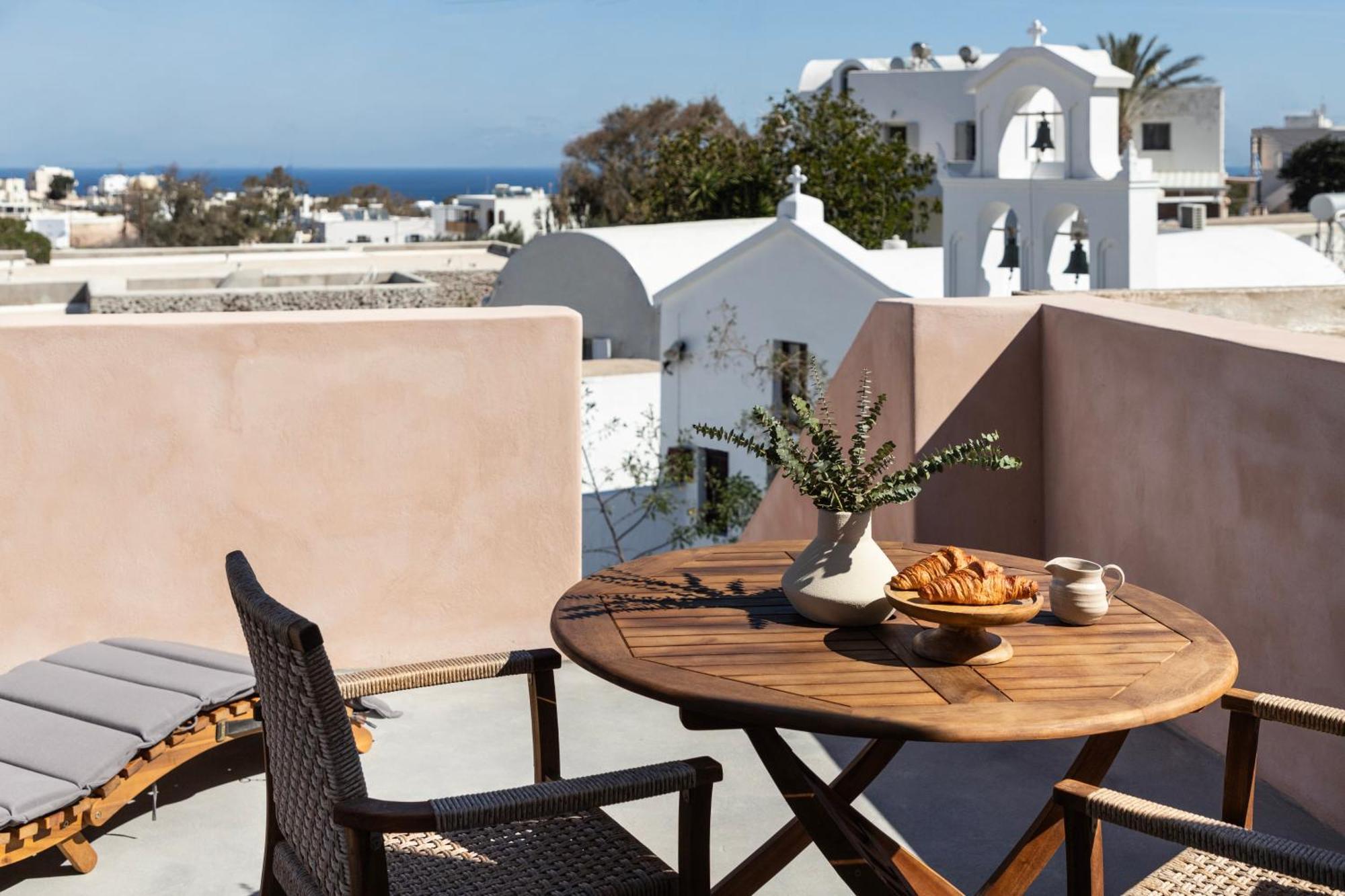 Frescoes Luxury Suites By Kb Hospitality Mesaria Dış mekan fotoğraf