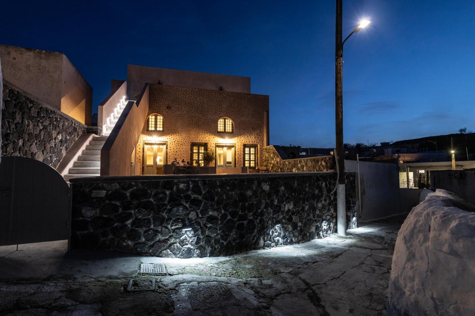 Frescoes Luxury Suites By Kb Hospitality Mesaria Dış mekan fotoğraf