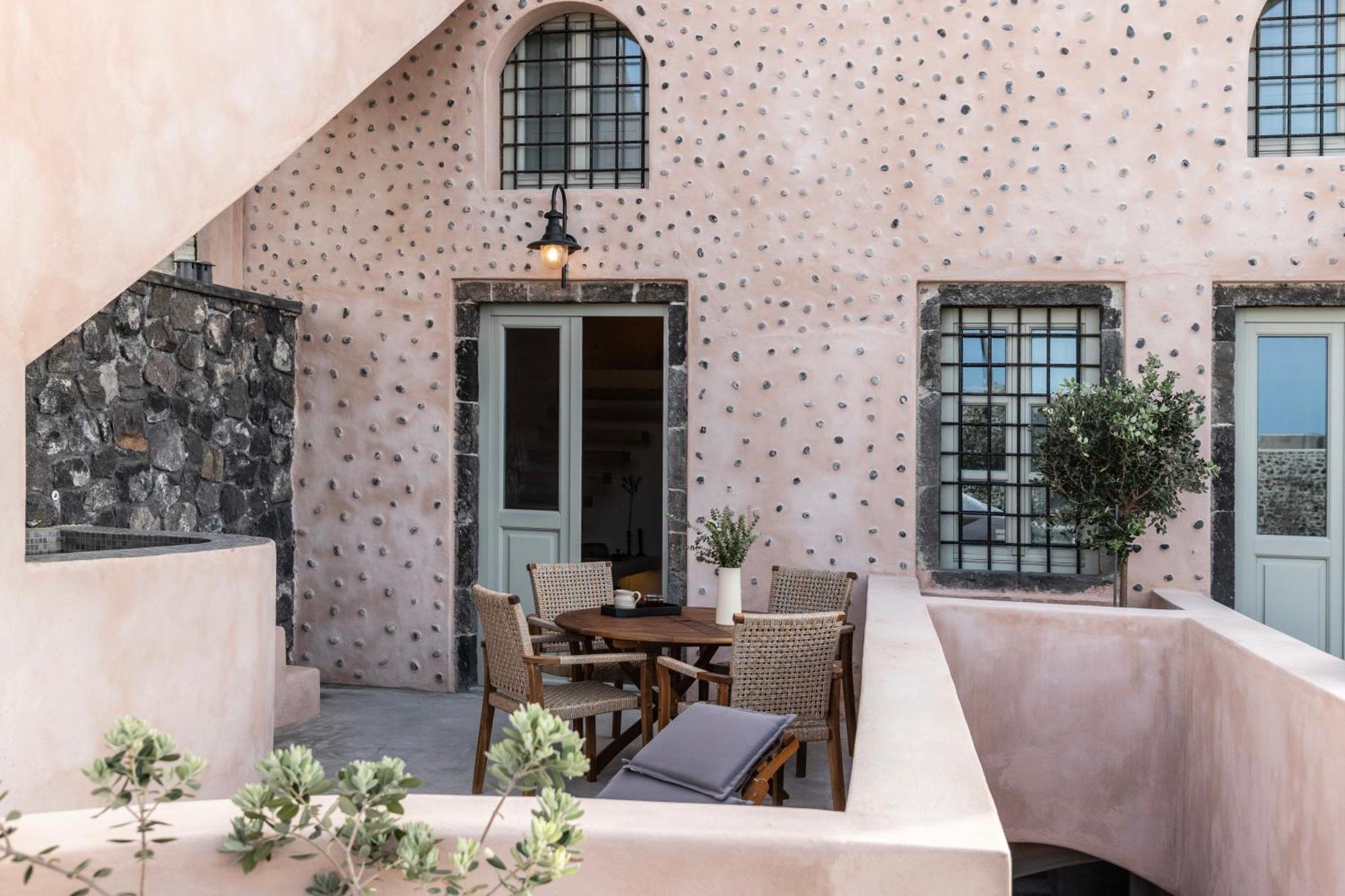 Frescoes Luxury Suites By Kb Hospitality Mesaria Dış mekan fotoğraf