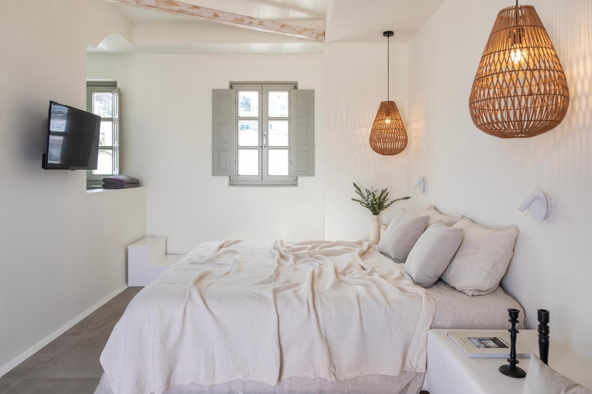Frescoes Luxury Suites By Kb Hospitality Mesaria Dış mekan fotoğraf
